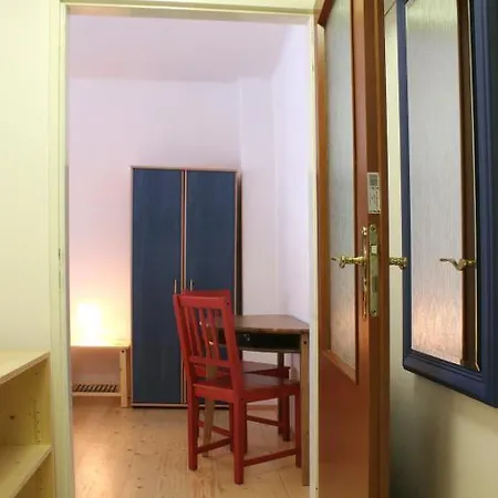 Janov Apartment